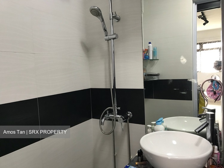 Blk 212 Jurong East Street 21 (Jurong East), HDB 5 Rooms #179270082